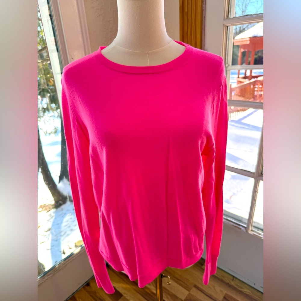 J CREW cute pink merino sweater in excellent condition size L